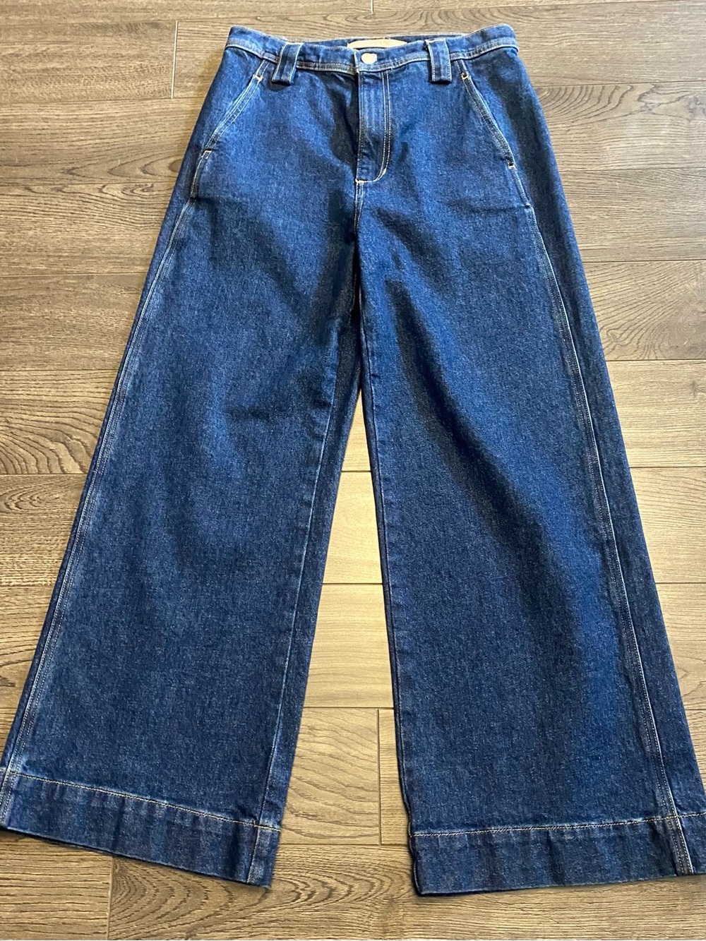 Joe’s Jeans Wide Leg Women's Jeans - Classic High-Rise Style. 26.5 inch inseam.